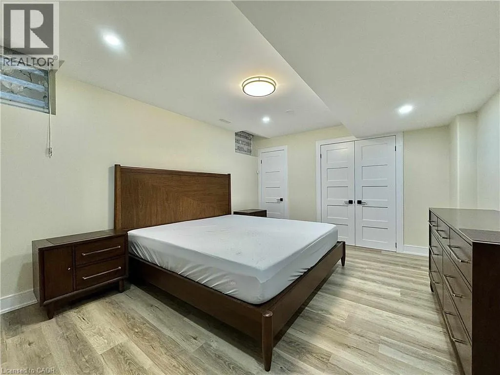 23 MOSSGROVE Drive Unit# LOWER, #LOWER