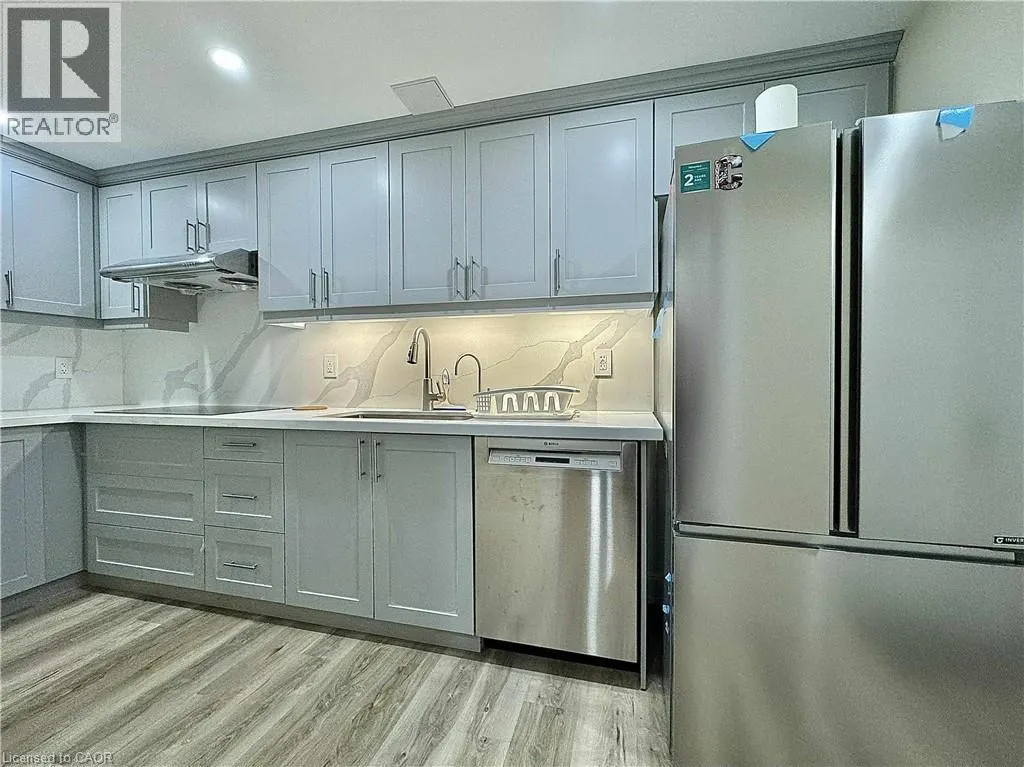 23 MOSSGROVE Drive Unit# LOWER, #LOWER
