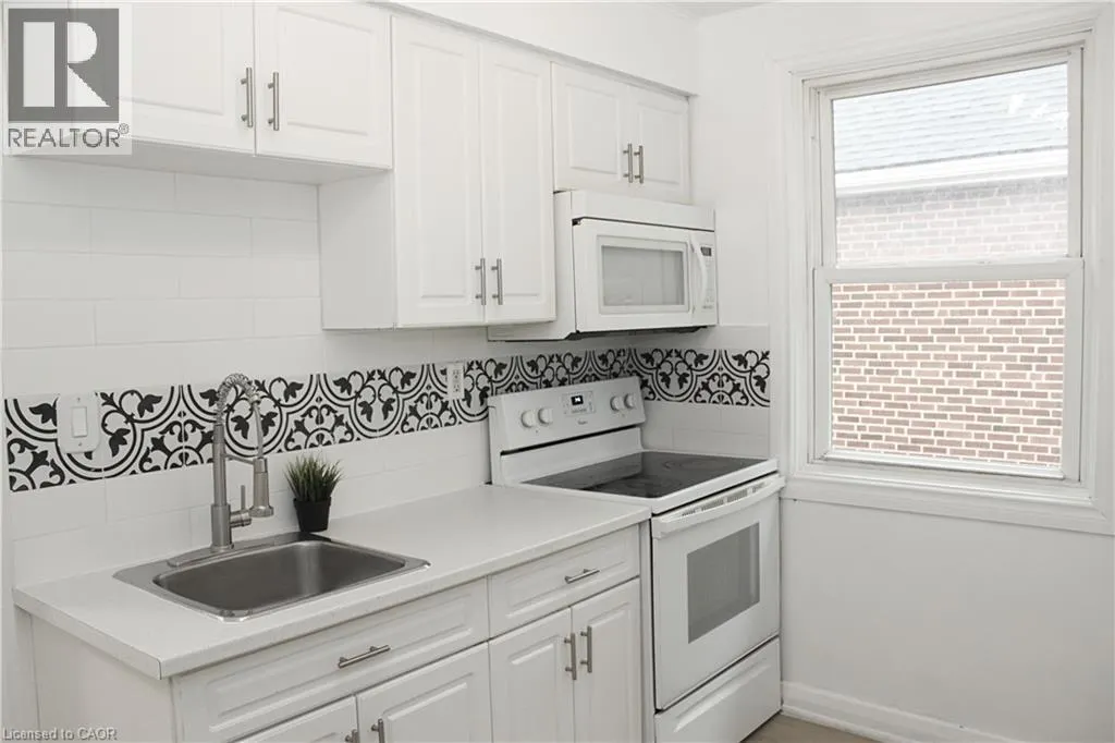125 ADAIR Avenue S Unit# 1 - MN FLR, #1 - MN FLR