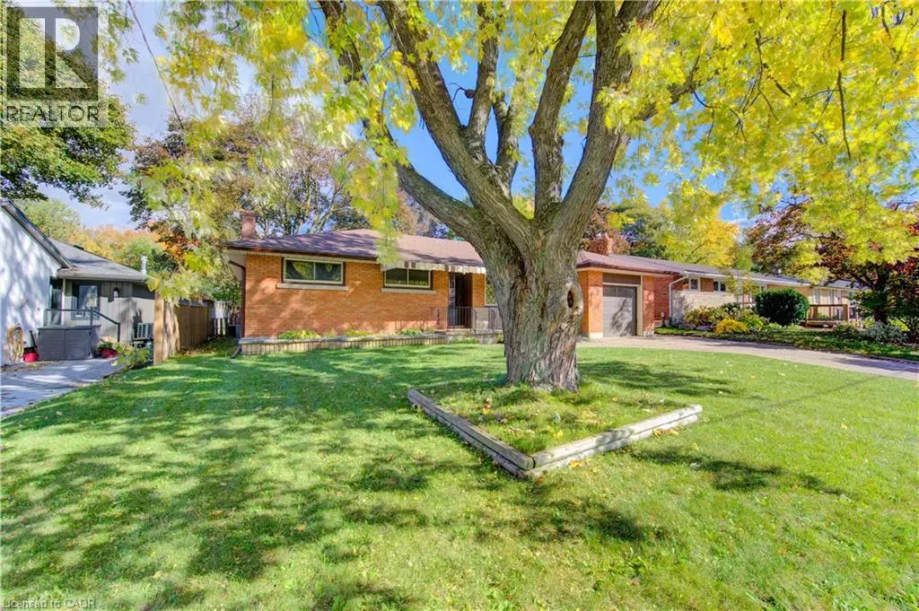 88 ELLIS Crescent S
