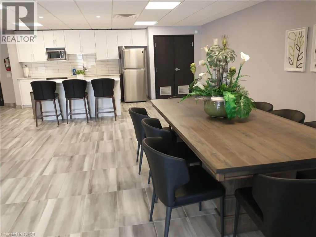 35 KINGSBURY Square Unit# 310, #310