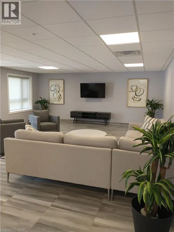 35 KINGSBURY Square Unit# 310, #310