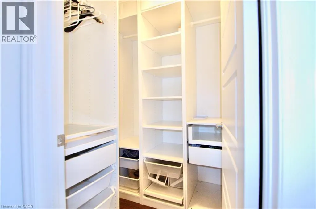 35 KINGSBURY Square Unit# 310, #310