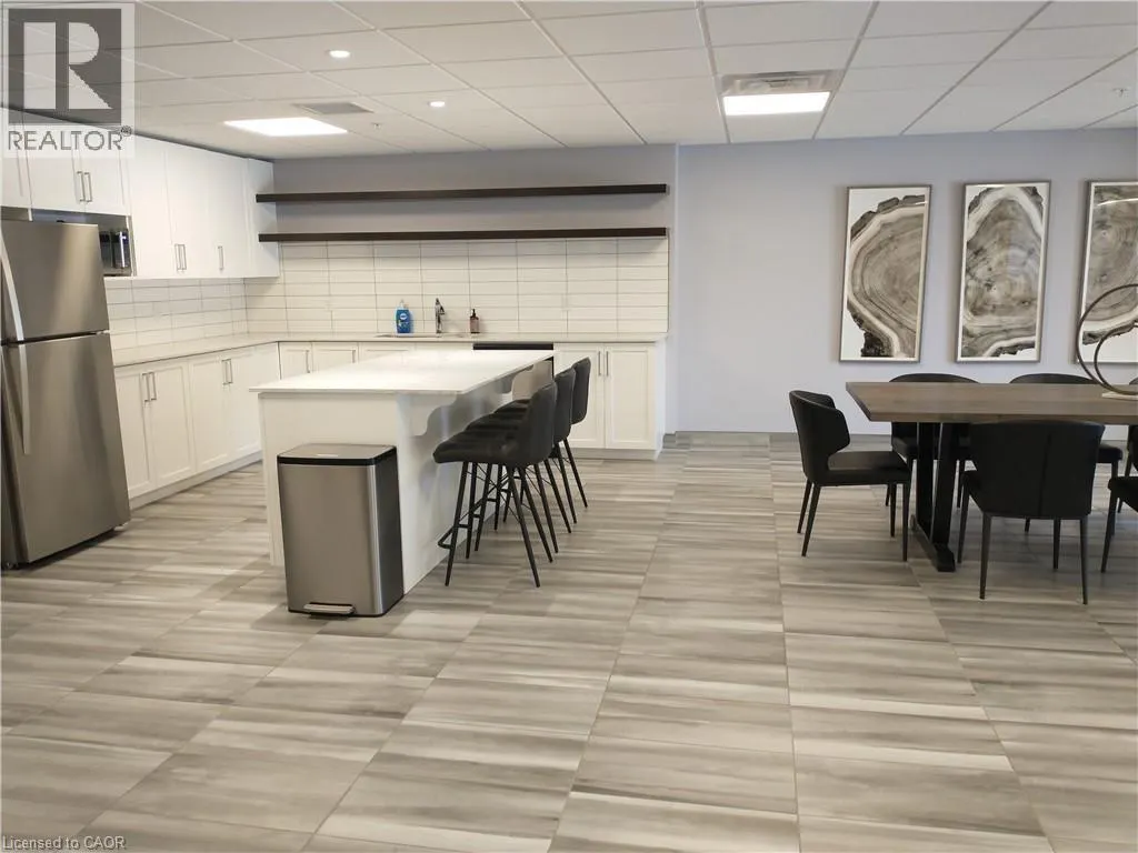 35 KINGSBURY Square Unit# 310, #310