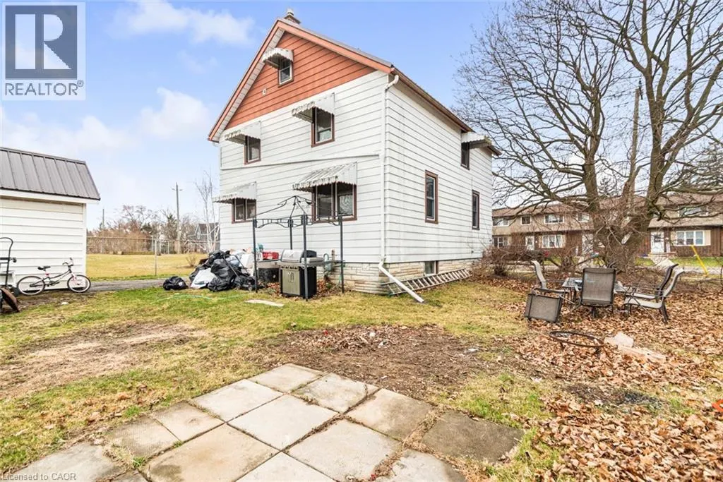 12 SENECA Street S