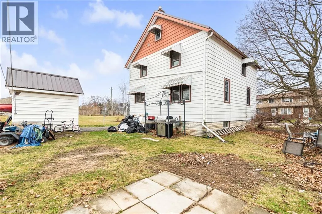 12 SENECA Street S