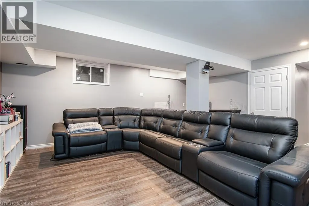 105 CAPTAIN MCCALLUM Drive