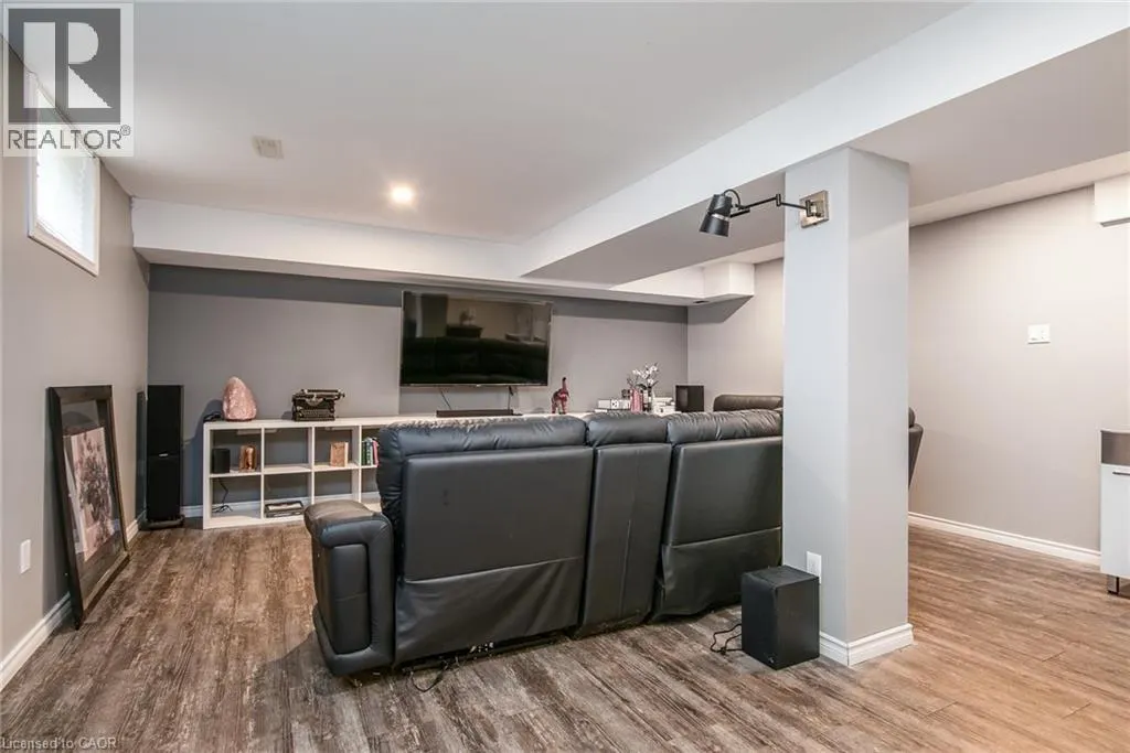 105 CAPTAIN MCCALLUM Drive