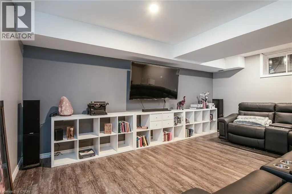 105 CAPTAIN MCCALLUM Drive