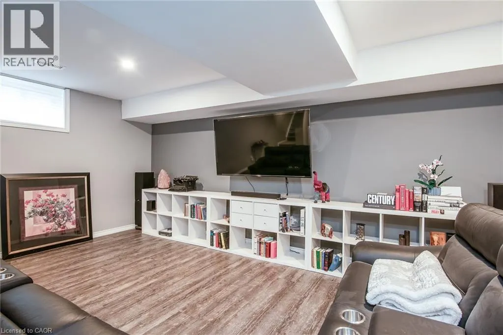 105 CAPTAIN MCCALLUM Drive