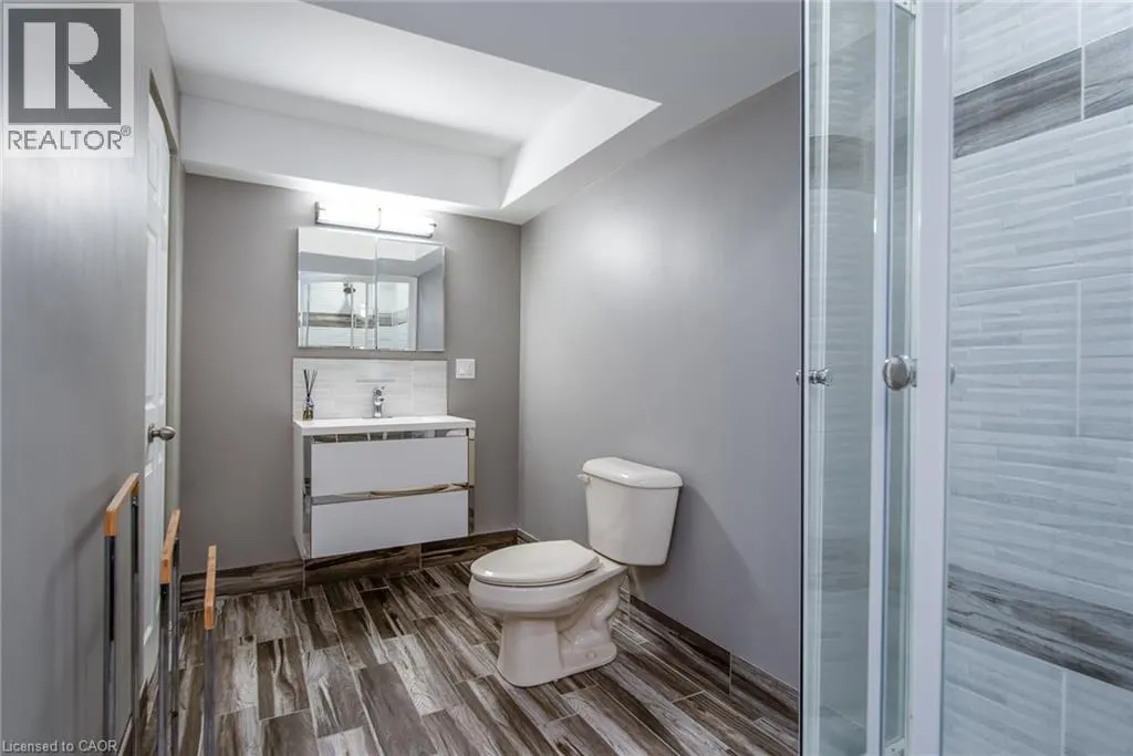 105 CAPTAIN MCCALLUM Drive