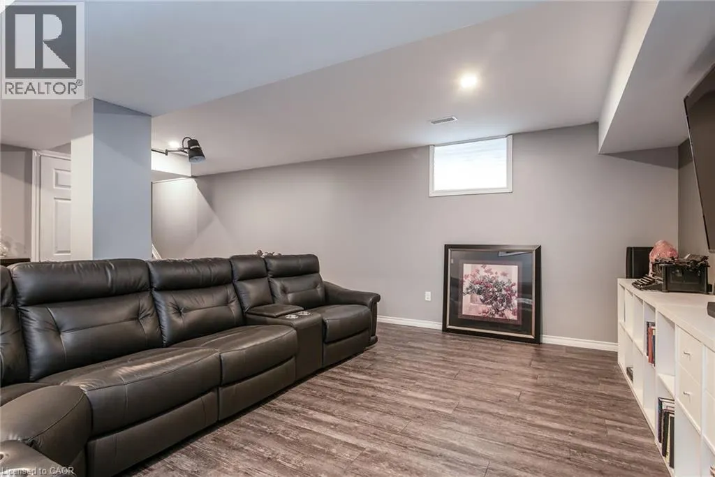 105 CAPTAIN MCCALLUM Drive