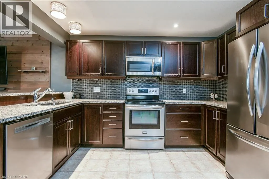 105 CAPTAIN MCCALLUM Drive