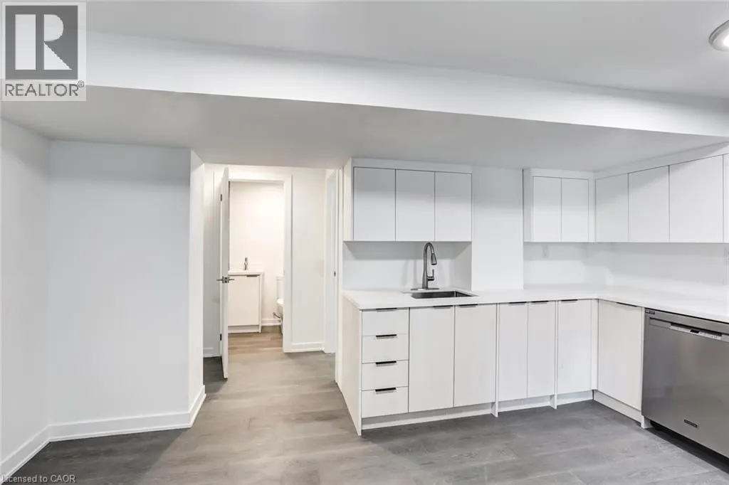 38 THIRTY THIRD Street Unit# Lower, #Lower