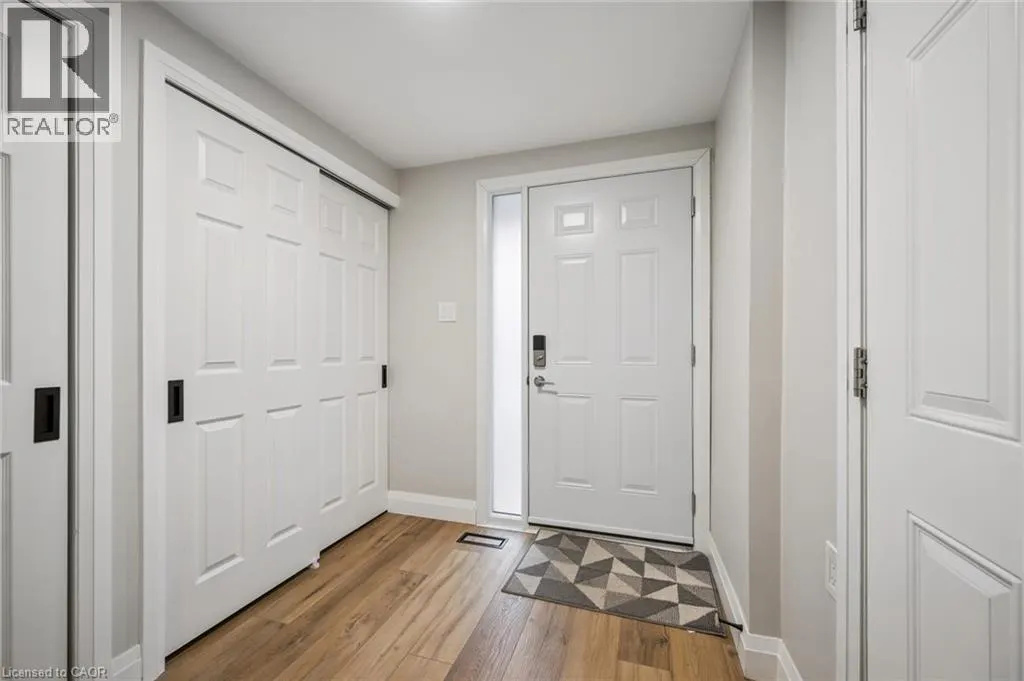 285 BLUEVALE Street Unit# 21, #21