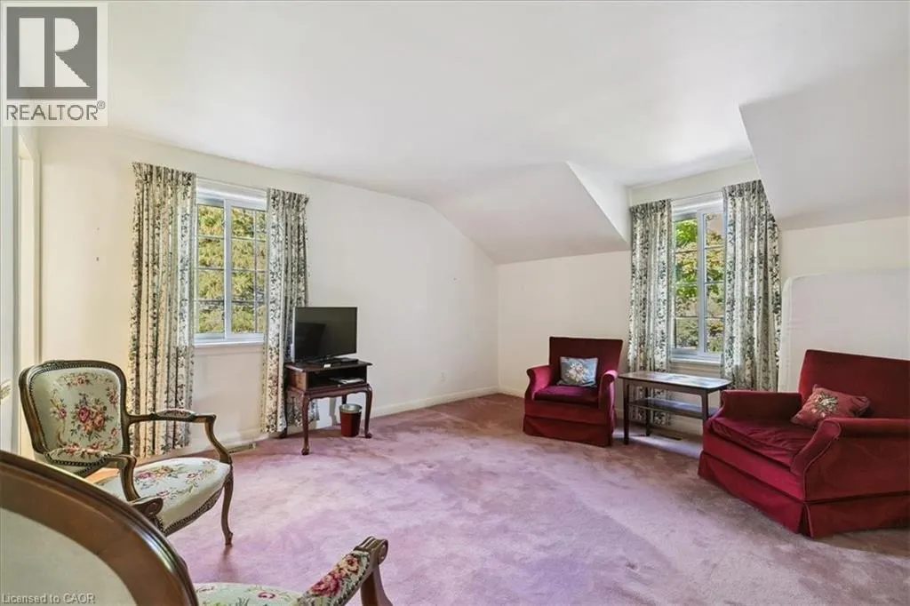 222 STRATHCONA Drive