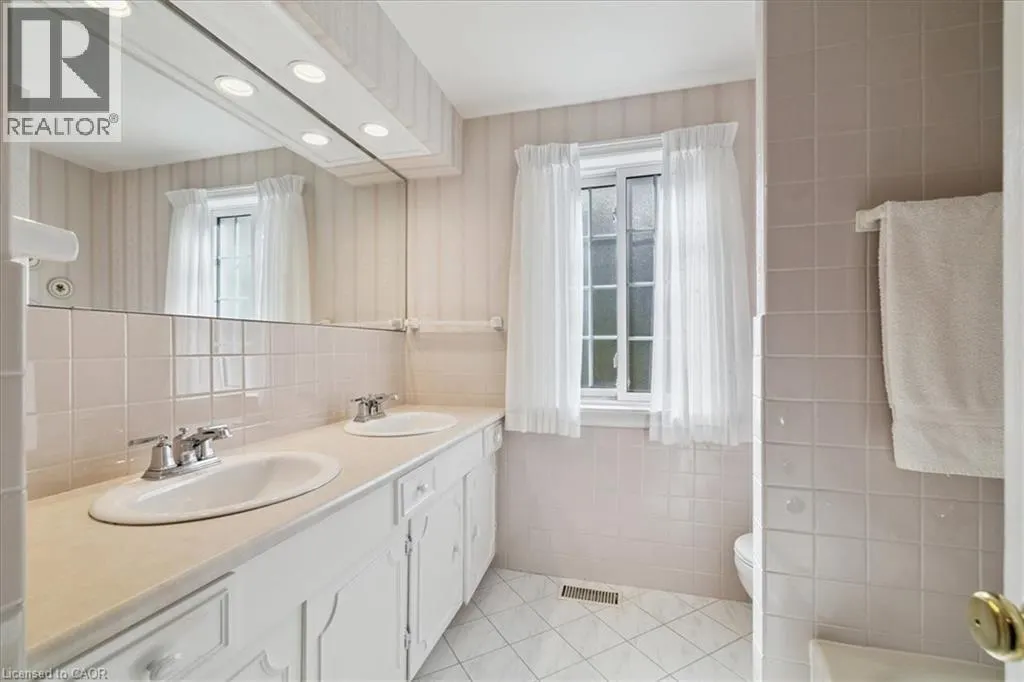 222 STRATHCONA Drive