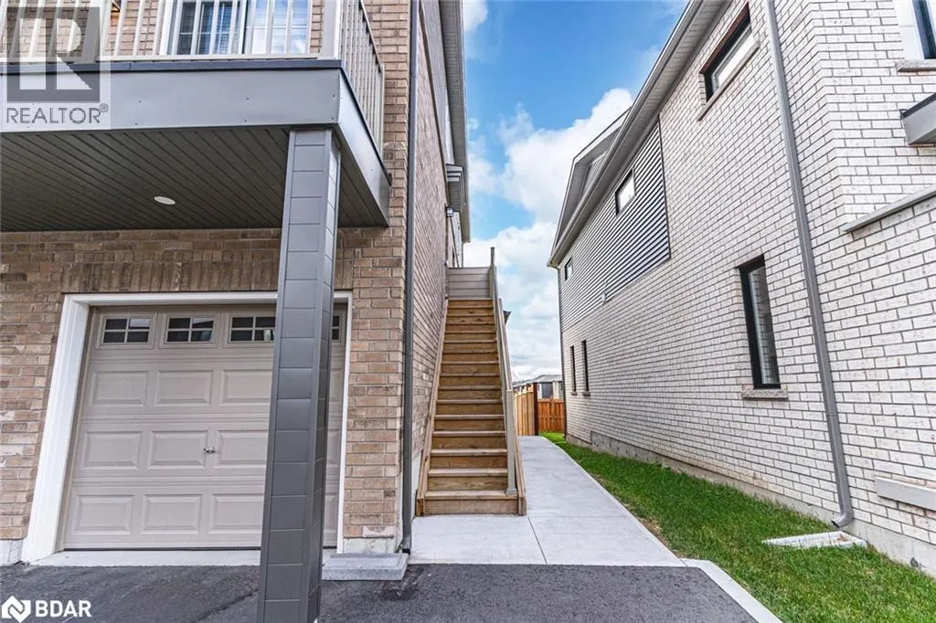 23 HAY Lane Unit# 5, #5