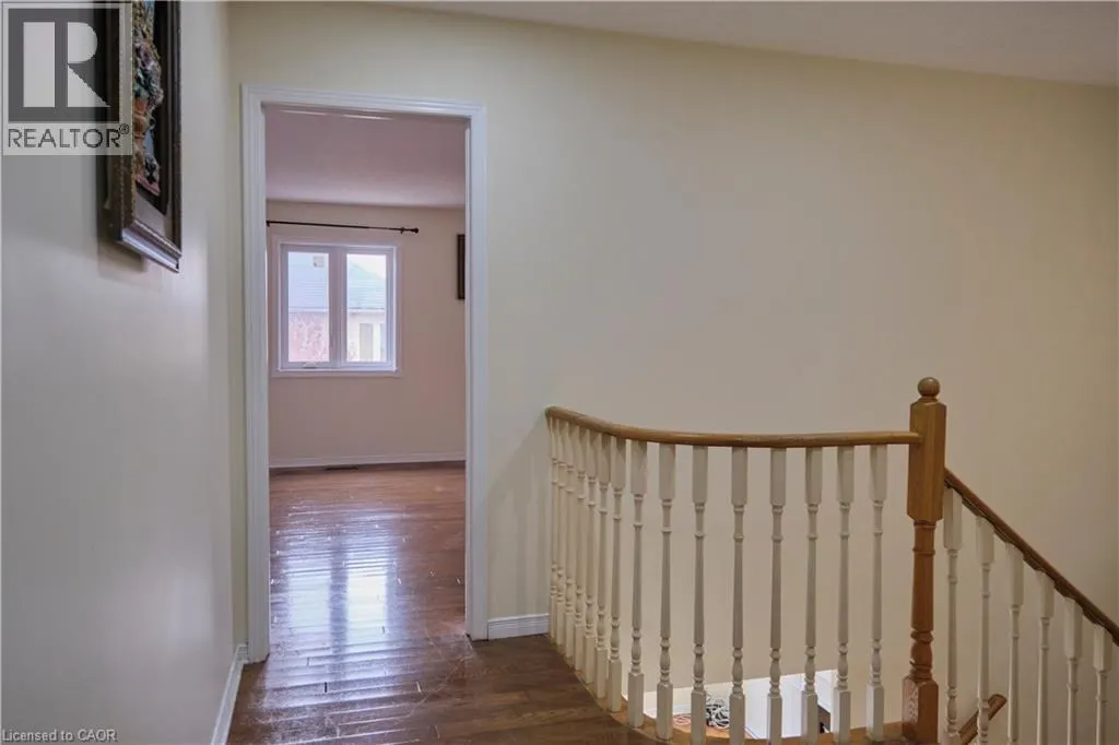 12 PACIFIC WIND Crescent Unit# Upper, #Upper