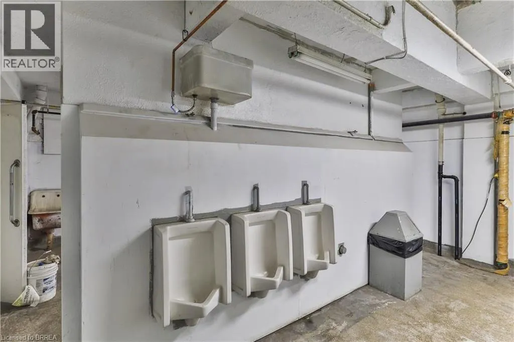 148 MOHAWK Street Unit# B, #B