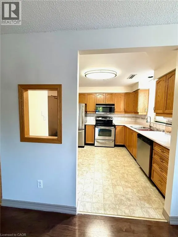 5 OGILVIE Street Unit# 103, #103