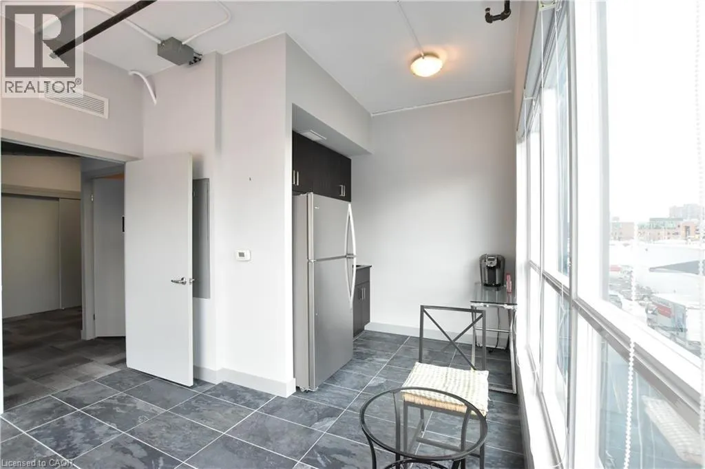 1 VICTORIA Street S Unit# 210, #210