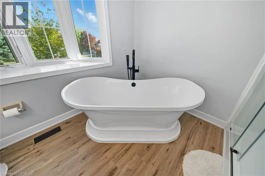 142 MEADOWBROOK Drive