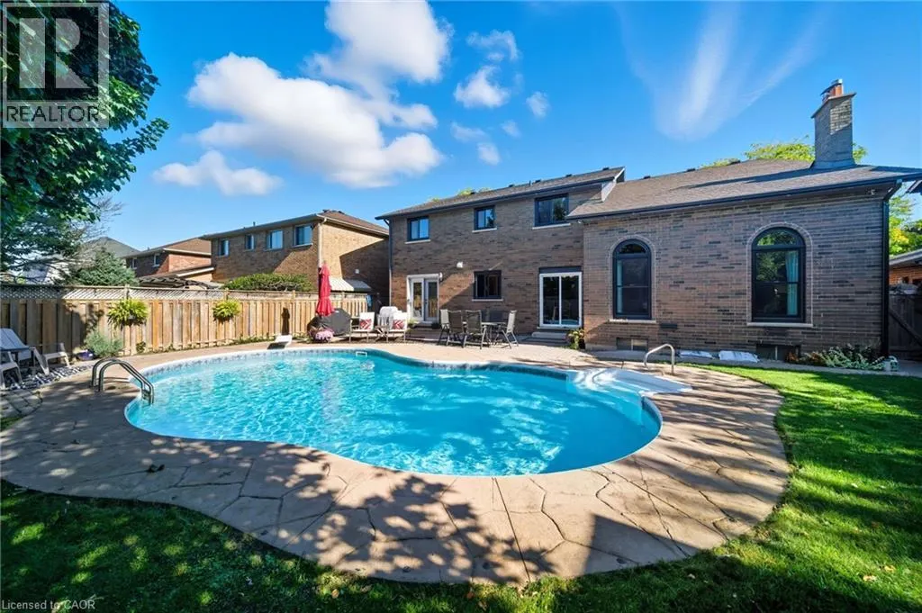 142 MEADOWBROOK Drive
