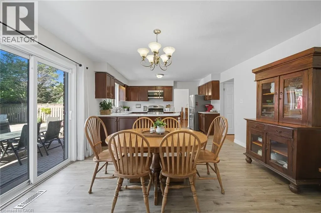 142 MEADOWBROOK Drive