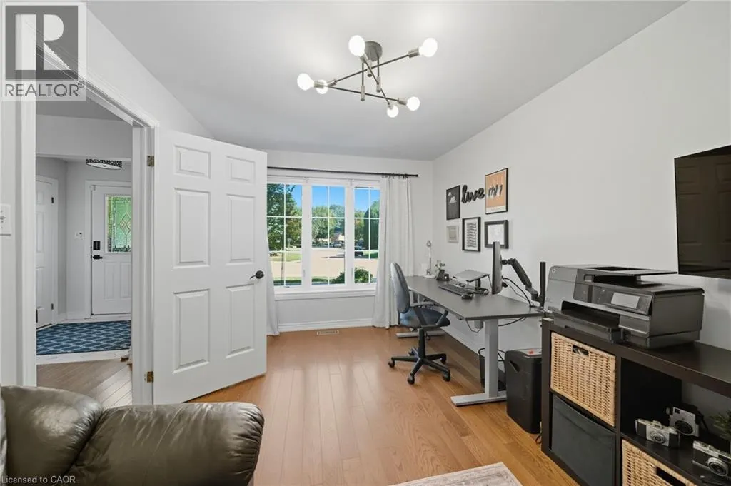 142 MEADOWBROOK Drive
