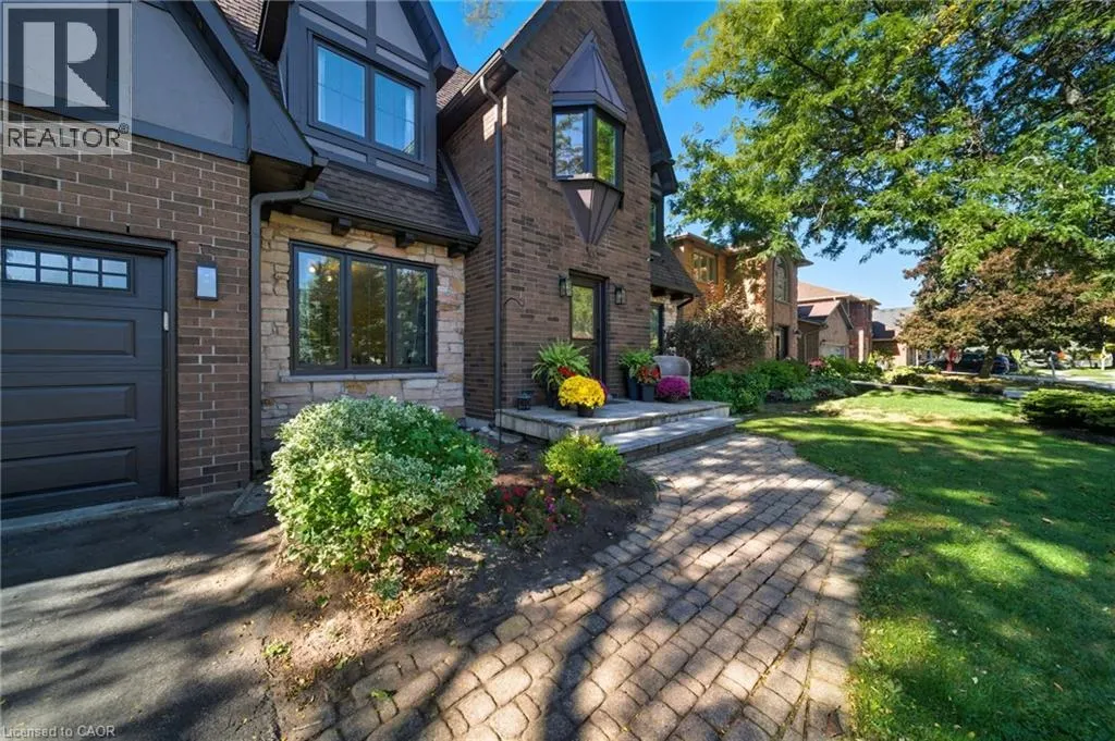 142 MEADOWBROOK Drive
