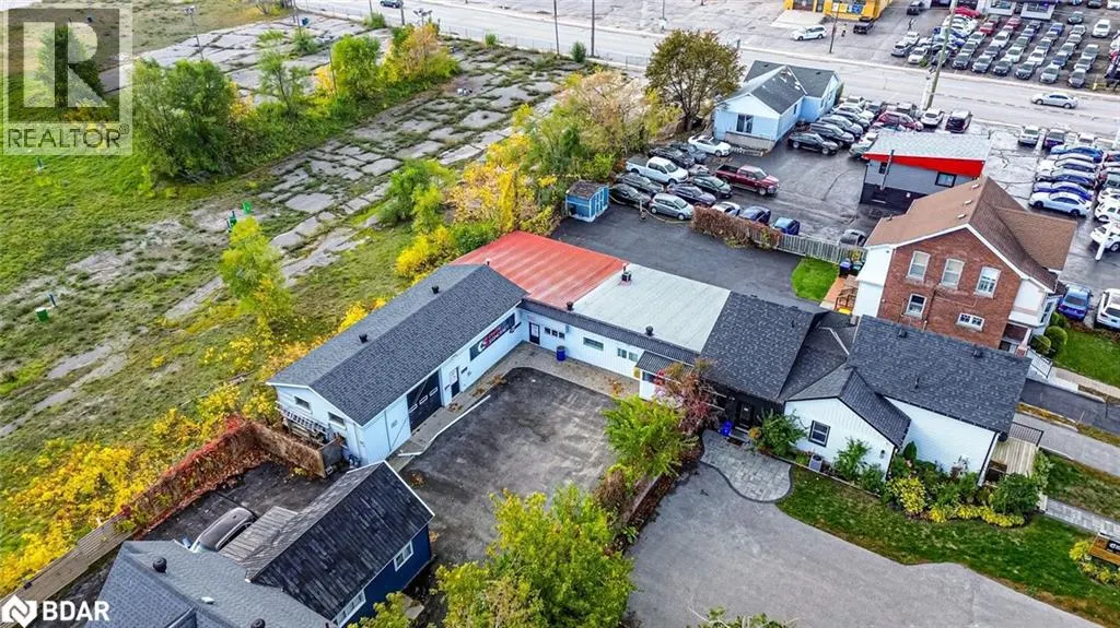 48 ELLEN Street Unit# 2, #2