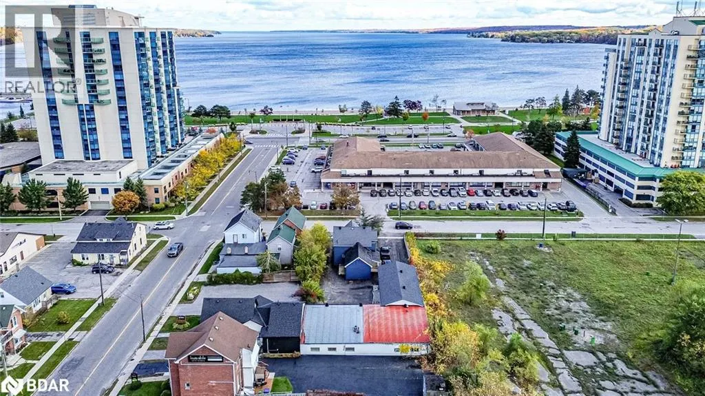 48 ELLEN Street Unit# 2, #2