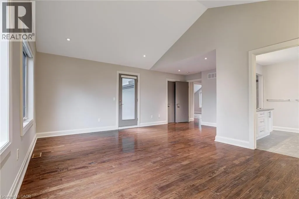 79 KENSINGTON Avenue S