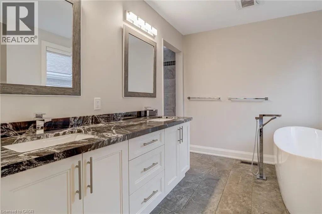 79 KENSINGTON Avenue S