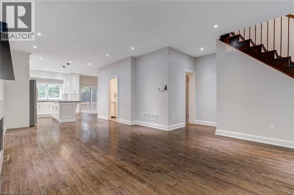 79 KENSINGTON Avenue S