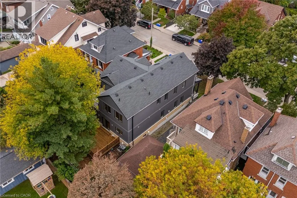 79 KENSINGTON Avenue S