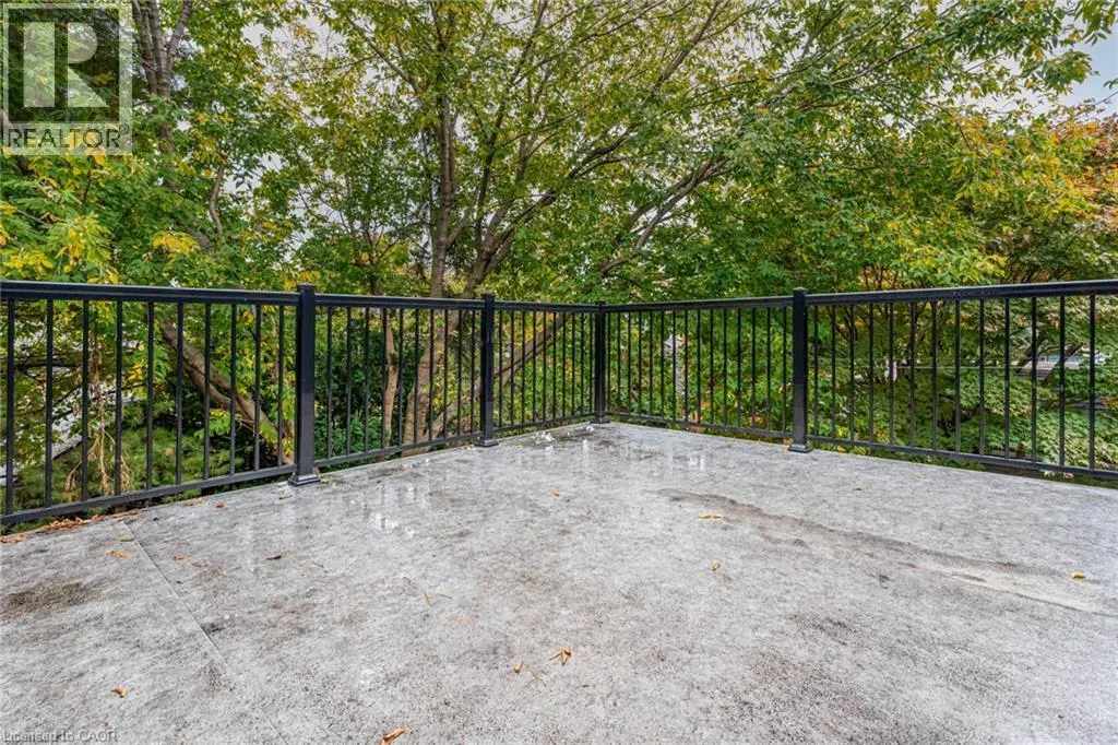 79 KENSINGTON Avenue S