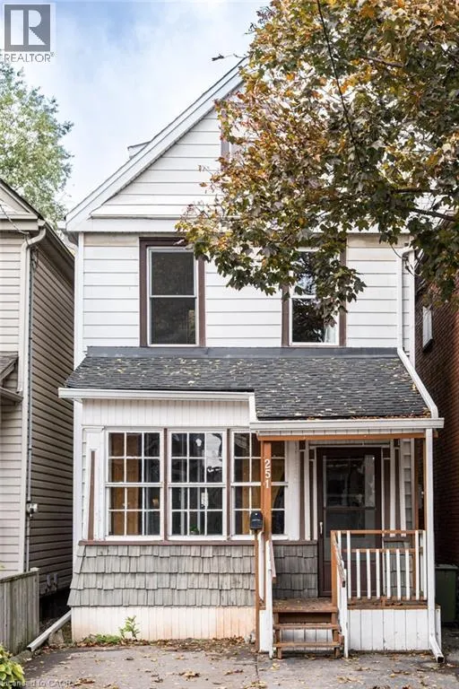 251 BALMORAL Avenue N