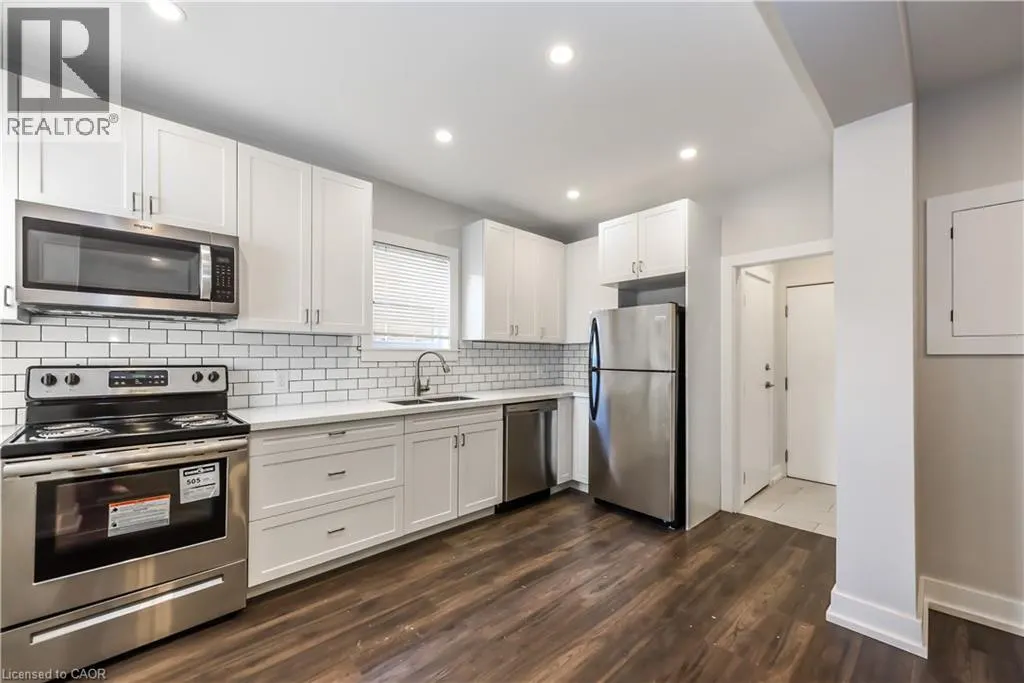 78 BALMORAL Avenue N