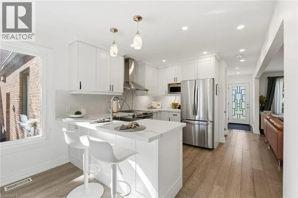 424 PLAINS Road W