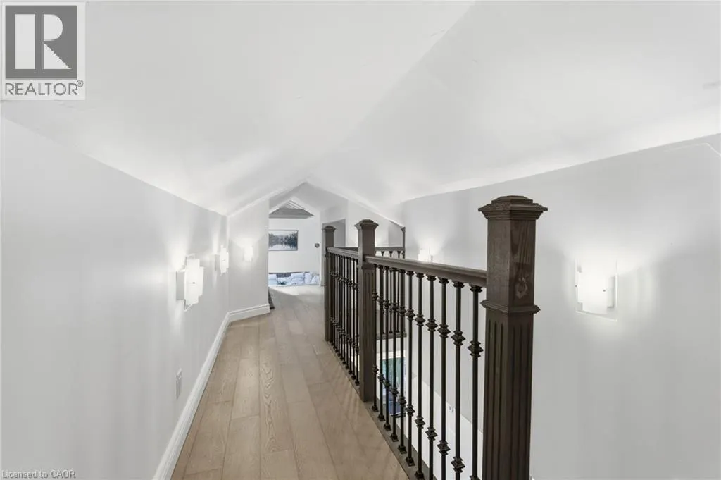 424 PLAINS Road W