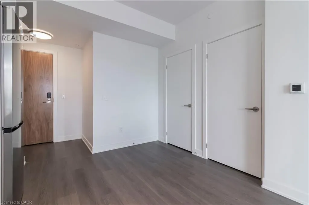 25 WELLINGTON Street S Unit# 704, #704