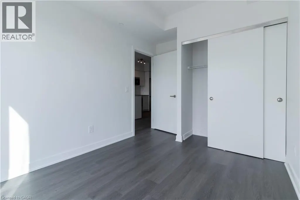 25 WELLINGTON Street S Unit# 704, #704