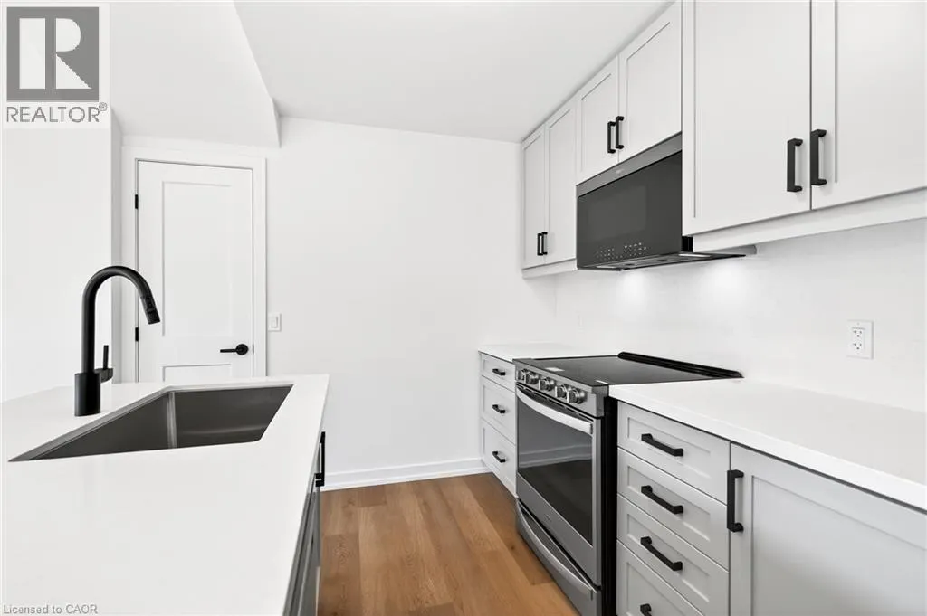 70 KENESKY Drive Unit# 32, #32