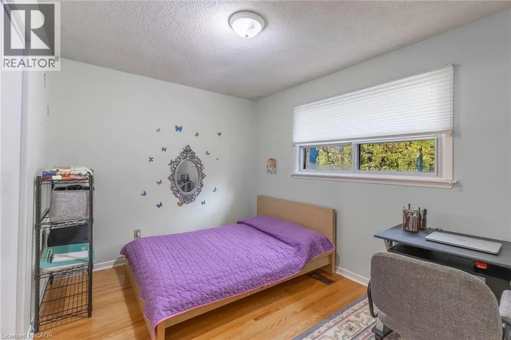 20 MANORCREST Street