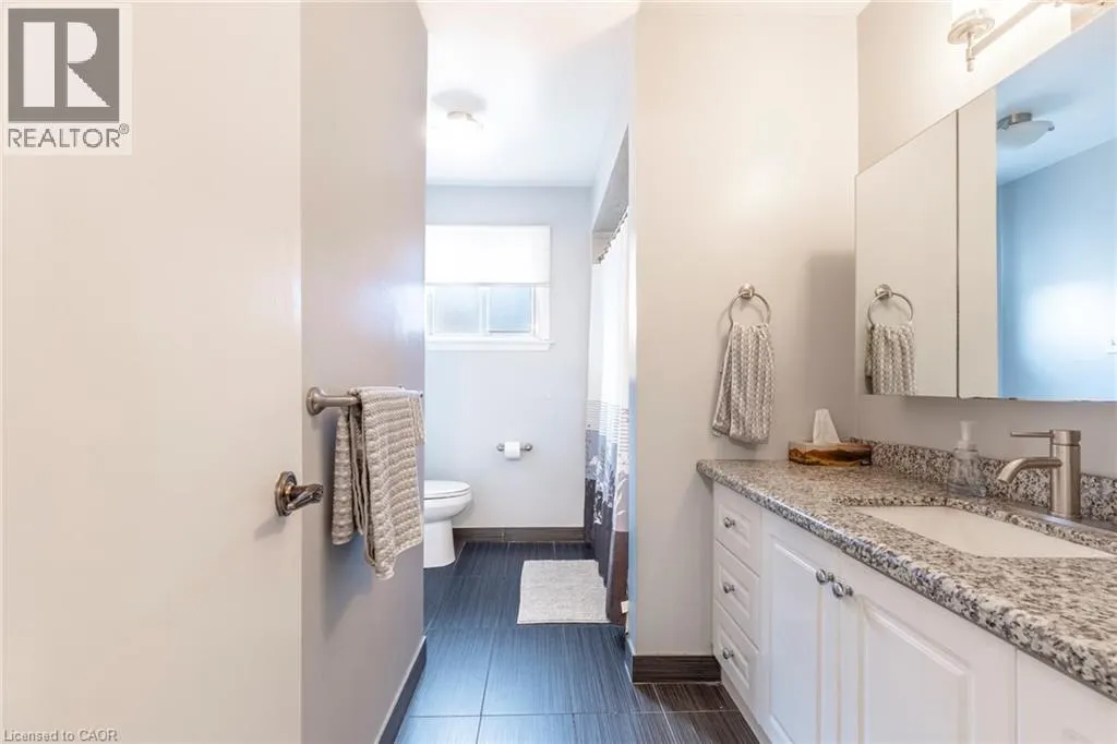 20 MANORCREST Street