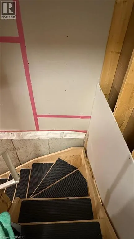 143 ELGIN Street N Unit# 24, #24