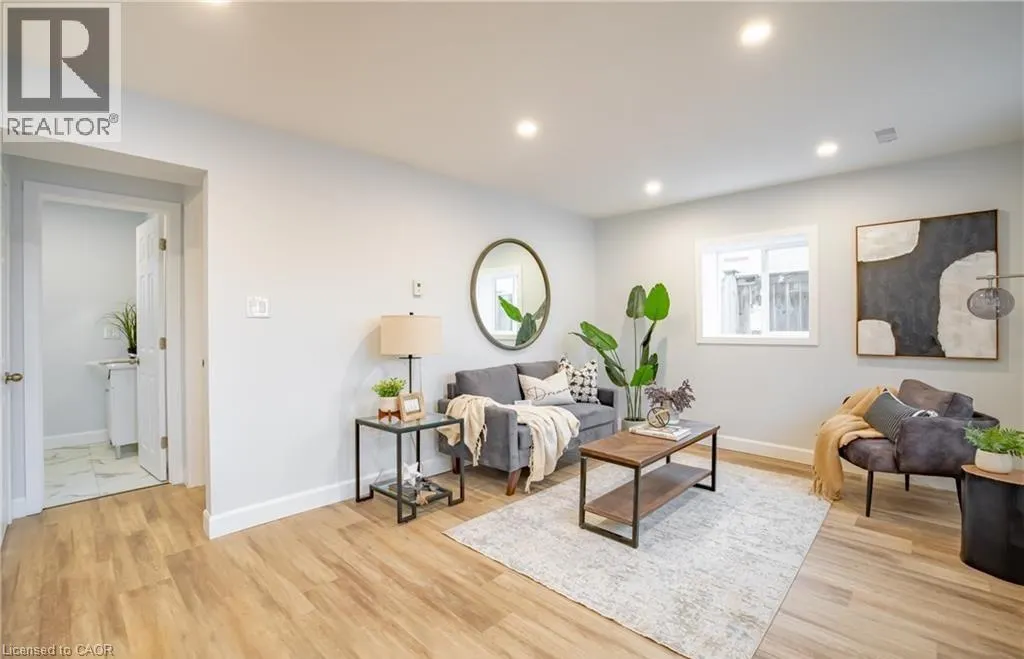 521 SOUTH PELHAM Road Unit# Garden Suite