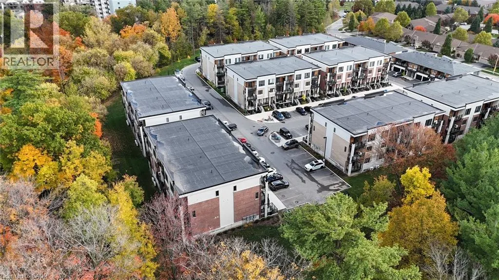 25 ISHERWOOD Avenue Unit# 32, #32